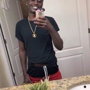 Meet your Posher, Tiese